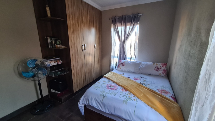 2 Bedroom Property for Sale in Baillie Park North West